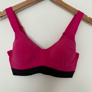 Natori 36B sports bra in pink